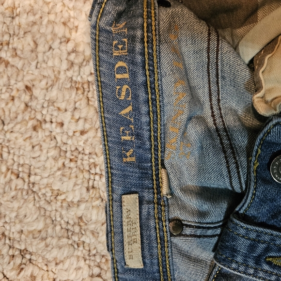 Women's Burberry Jeans - Picture 5 of 9